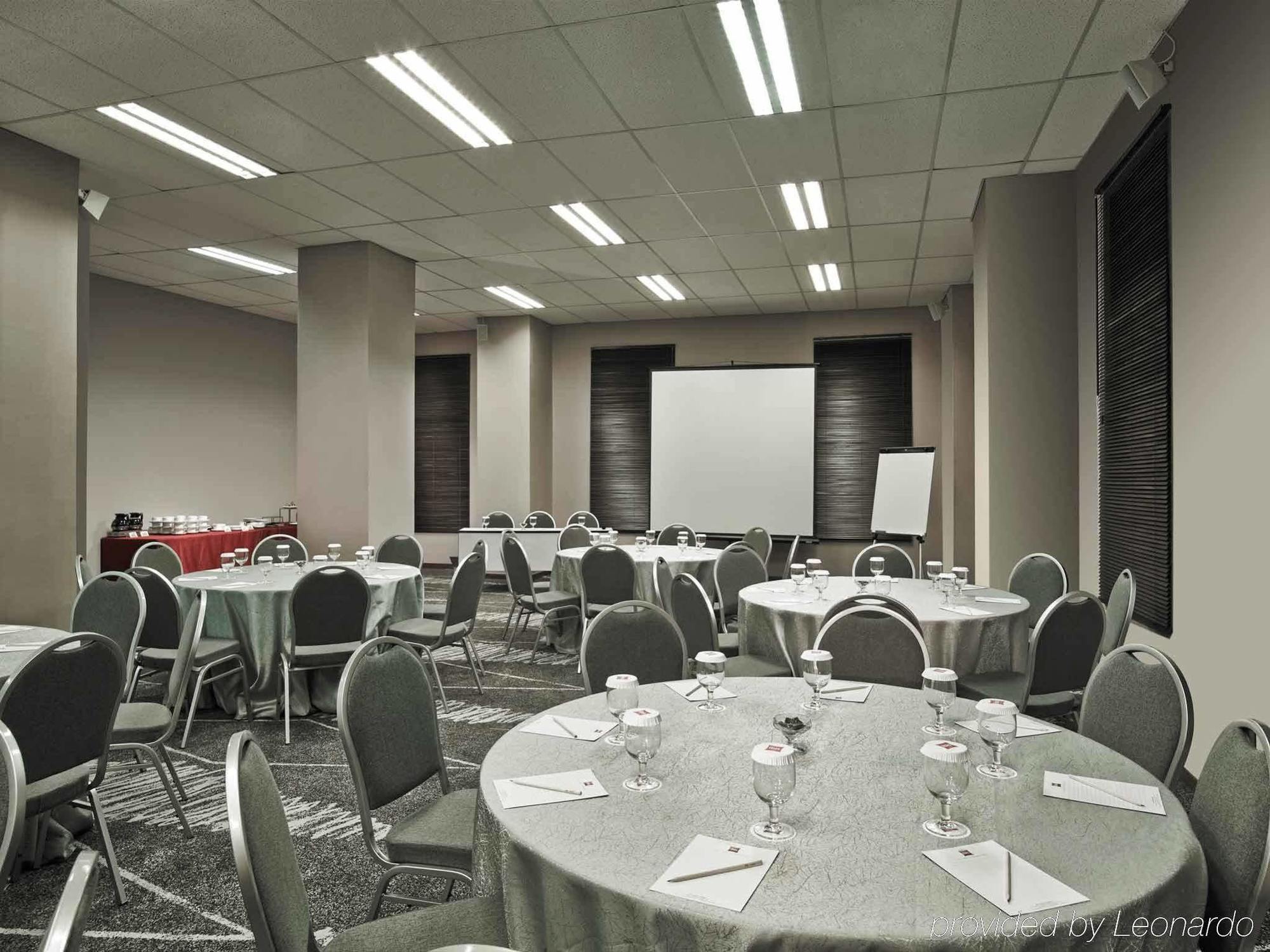 Swiss-Belinn Cawang Jakarta Exterior foto